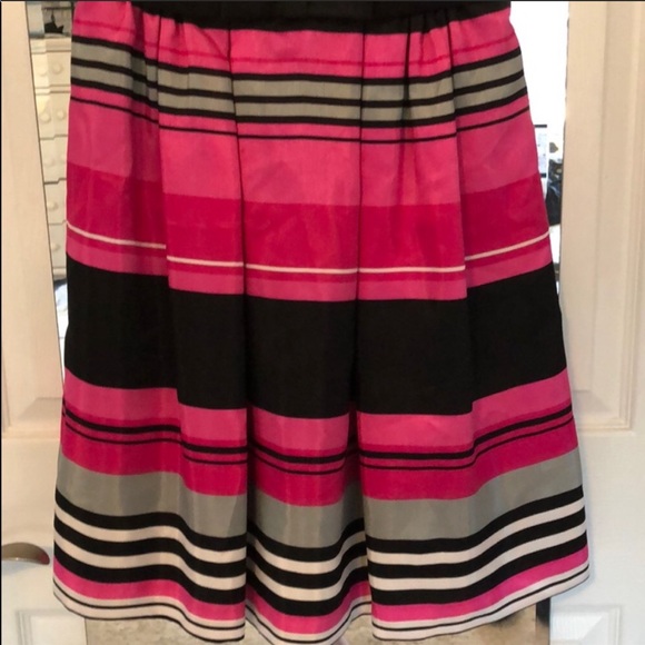 Gorgeous Cocktail/Dinner Dress - Picture 3 of 5